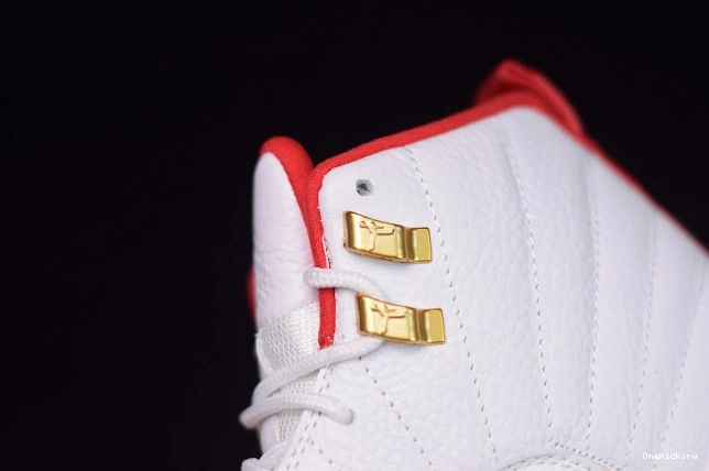 One Kick (2019) 12 Jordan Retro 130690-107 